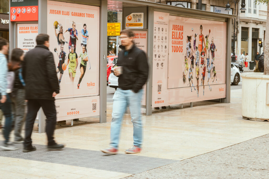 PUBLI URBANA-02