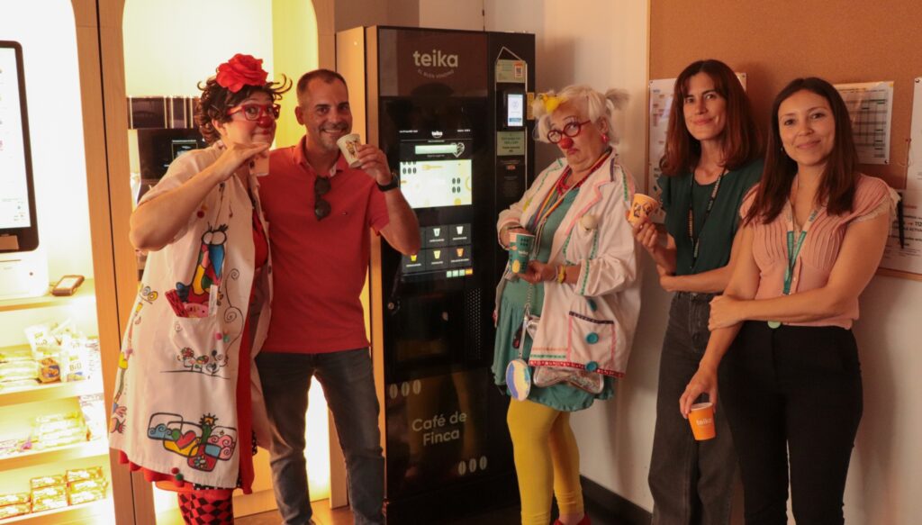 Payasospital visitaron nuestras instalaciones para renovar nuestro acuerdo de colaboración